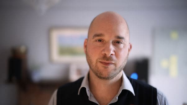 Escaping attachment, your guide to a balanced life